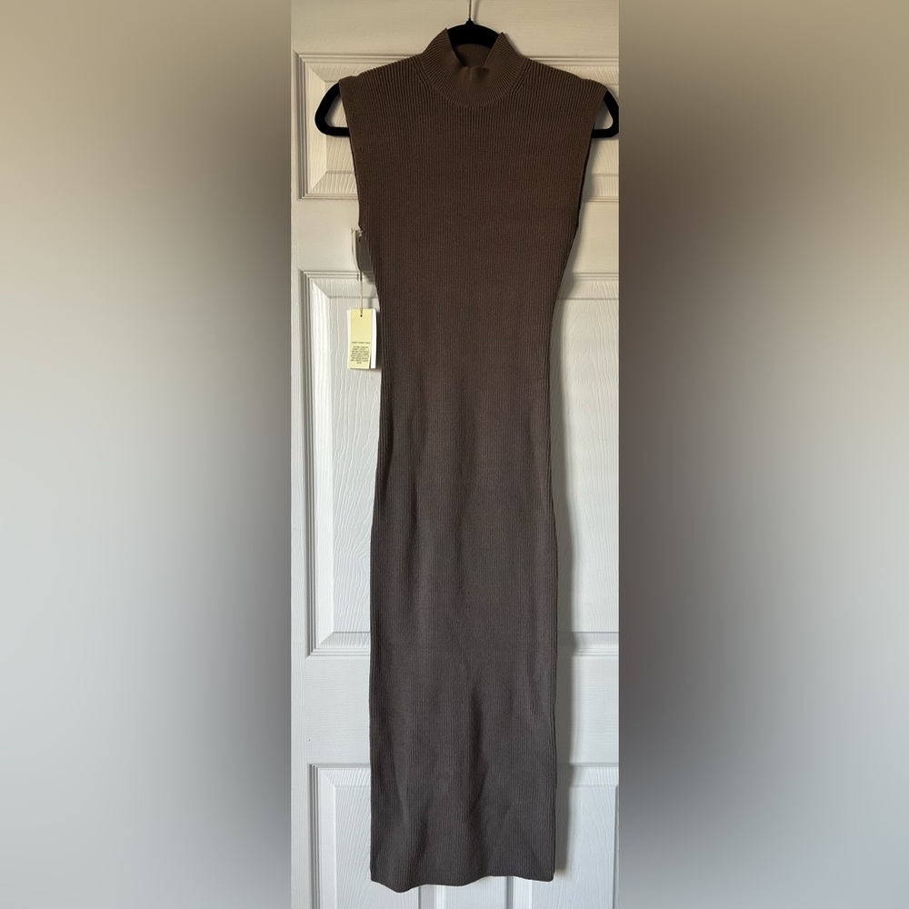 Aritzia Wilfred Taupe Sleeveless Midi Dress